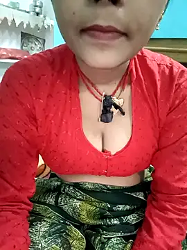 Snapshot of Meenu_chauhan chatting on November 4, 2025, 7:23 am Meenu chauhan online show from November 4, 2025, 7:23 am