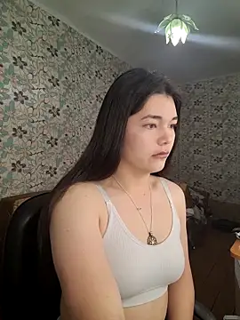 Albi Glow online show from October 22, 2025, 2:11 am