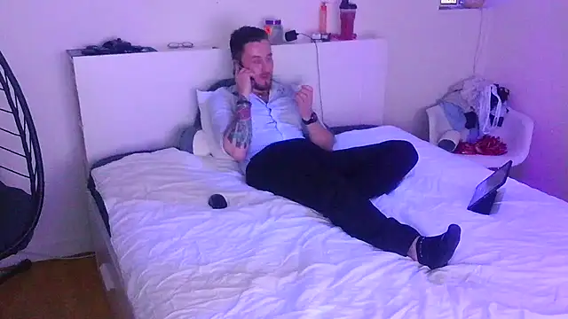 Snapshot of Keviios chatting on November 29, 2025, 10:59 am Keviios online show from November 29, 2025, 10:59 am