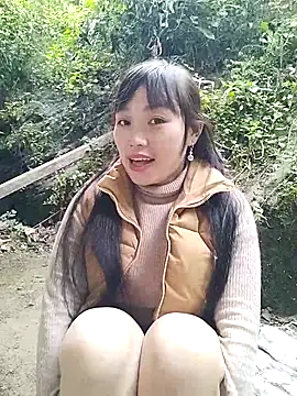 susu-00 online show from November 23, 2025, 1:26 am