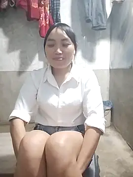 susu-00 online show from October 4, 2025, 12:50 pm