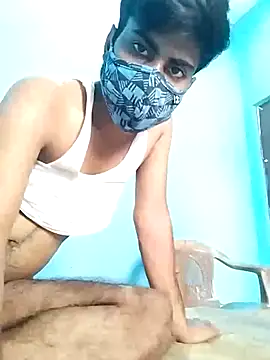 Snapshot of YourTarzan chatting on September 26, 2025, 7:15 am YourTarzan online show from September 26, 2025, 7:15 am