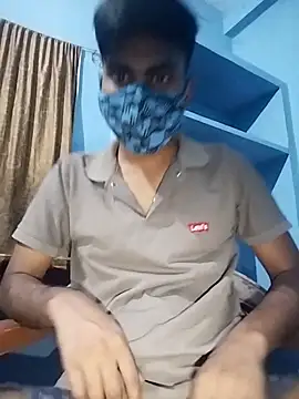 Snapshot of YourTarzan chatting on October 4, 2025, 6:09 pm YourTarzan online show from October 4, 2025, 6:09 pm