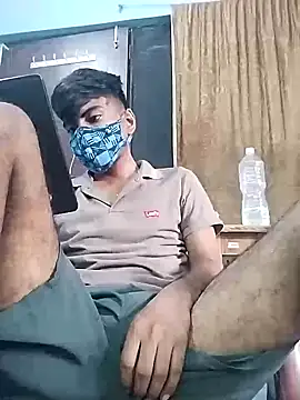 Snapshot of YourTarzan chatting on October 3, 2025, 2:59 am YourTarzan online show from October 3, 2025, 2:59 am