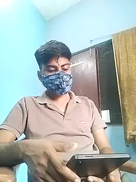 Snapshot of YourTarzan chatting on October 1, 2025, 4:06 am YourTarzan online show from October 1, 2025, 4:06 am