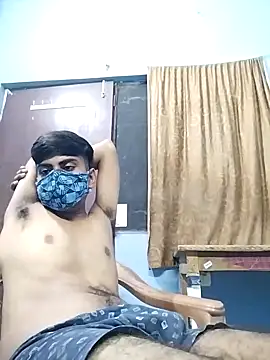 Snapshot of YourTarzan chatting on September 26, 2025, 7:21 pm YourTarzan online show from September 26, 2025, 7:21 pm