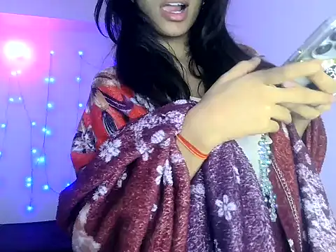 Snapshot of its_siya_ chatting on November 24, 2025, 9:20 am its siya online show from November 24, 2025, 9:20 am