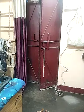 meenu bhabhi547 online show from December 18, 2025, 4:50 am