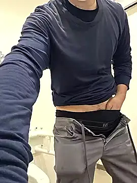 erosuke9 online show from February 24, 2026, 9:48 pm