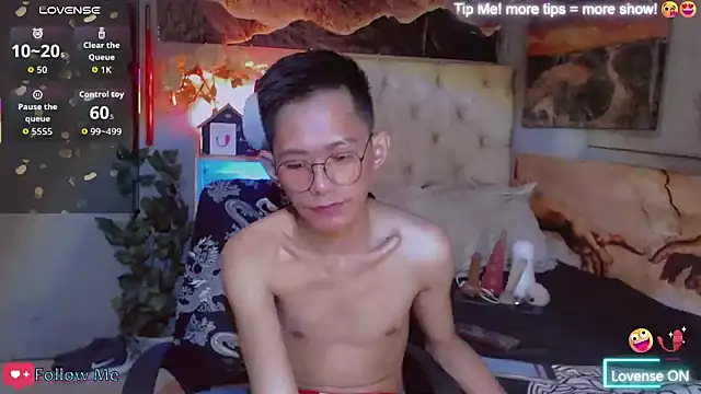 Snapshot of Skinny_CumLoader69 chatting on October 21, 2025, 8:41 pm Skinny CumLoader69 online show from October 21, 2025, 8:41 pm