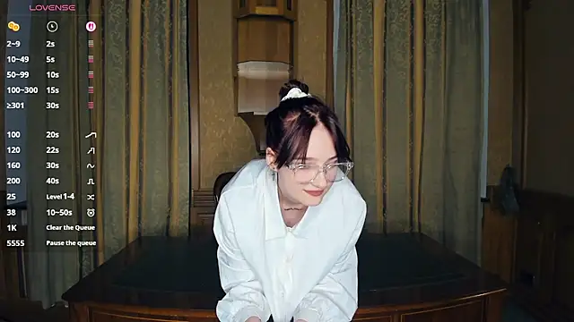 KatyKufel online show from March 28, 2026, 7:15 pm