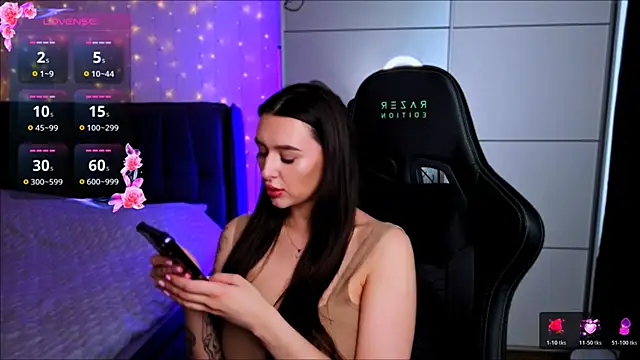 Snapshot of Veronica_Larsson chatting on February 18, 2026, 10:33 am Veronica Larsson online show from February 18, 2026, 10:33 am