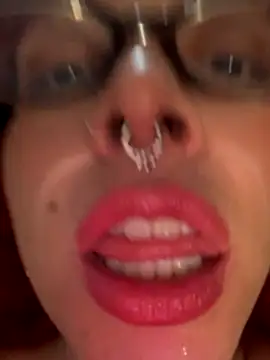 bri von dhara   online show from November 14, 2025, 9:51 pm