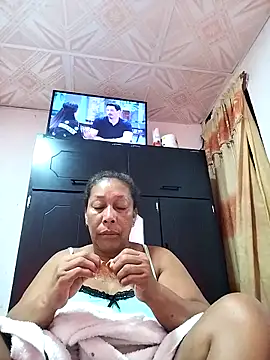 Snapshot of Naomi-Mature chatting on November 6, 2025, 8:07 am Naomi-Mature online show from November 6, 2025, 8:07 am