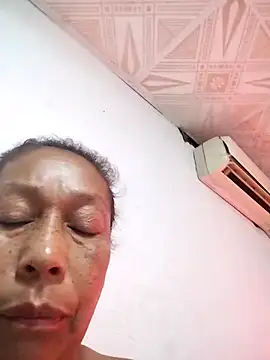 Snapshot of Naomi-Mature chatting on November 27, 2025, 9:21 am Naomi-Mature online show from November 27, 2025, 9:21 am