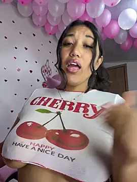 SharaRous online show from March 9, 2026, 11:52 pm