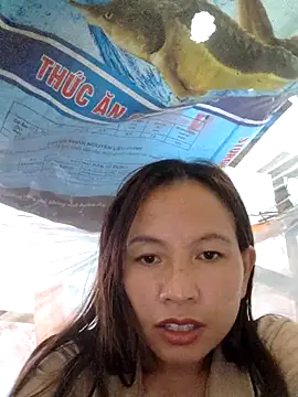 Snapshot of Chao_tay chatting on October 4, 2025, 9:55 am Chao tay online show from October 4, 2025, 9:55 am