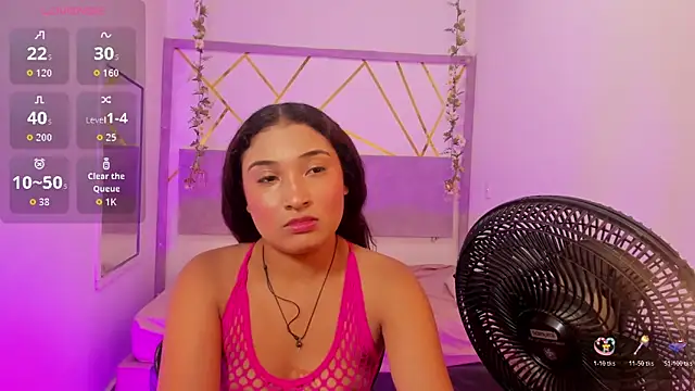 Snapshot of BellaSky4 chatting on December 15, 2025, 2:17 am BellaSky4 online show from December 15, 2025, 2:17 am