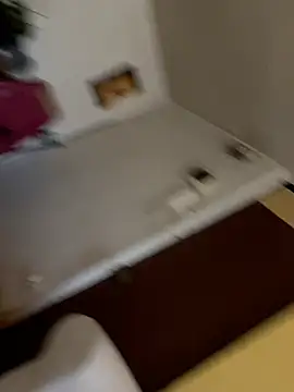 Snapshot of cami_lorena chatting on April 1, 2026, 2:47 pm cami lorena online show from April 1, 2026, 2:47 pm