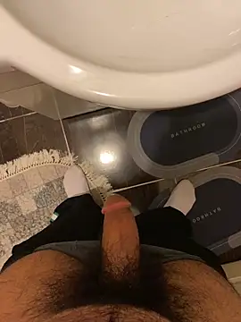 Snapshot of SolomonHej4 chatting on December 17, 2025, 8:36 pm SolomonHej4 online show from December 17, 2025, 8:36 pm