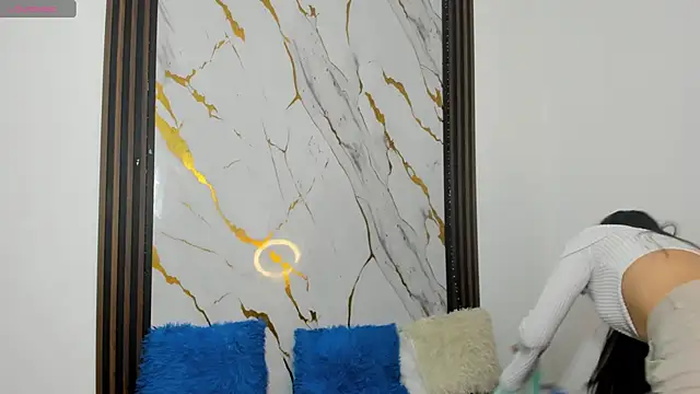 nina vixen online show from November 13, 2025, 7:40 pm