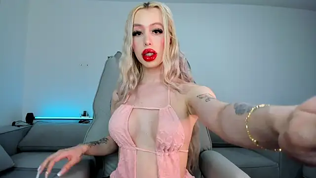 Snapshot of Sweet_Soffi chatting on December 19, 2025, 3:21 am Sweet Soffi online show from December 19, 2025, 3:21 am