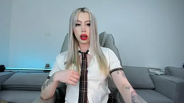 Snapshot of Sweet_Soffi chatting on April 4, 2026, 2:29 am Sweet Soffi online show from April 4, 2026, 2:29 am