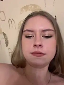 izabella g online show from December 21, 2025, 10:43 pm