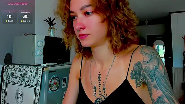 Snapshot of __grace__ chatting on December 1, 2025, 4:57 am grace online show from December 1, 2025, 4:57 am