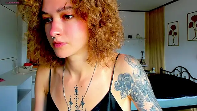 Snapshot of __grace__ chatting on November 19, 2025, 4:34 am grace online show from November 19, 2025, 4:34 am