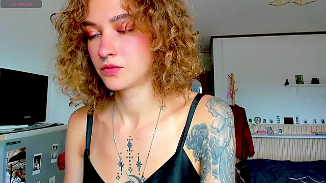 Snapshot of __grace__ chatting on November 20, 2025, 4:46 am grace online show from November 20, 2025, 4:46 am