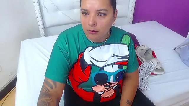 fat naughtyass online show from October 21, 2025, 1:43 pm