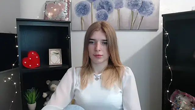 Snapshot of JuiceLips__ chatting on November 14, 2025, 3:48 pm JuiceLips online show from November 14, 2025, 3:48 pm