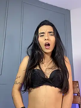 Snapshot of Zafira_Montiel chatting on February 7, 2026, 4:20 am Zafira Montiel online show from February 7, 2026, 4:20 am