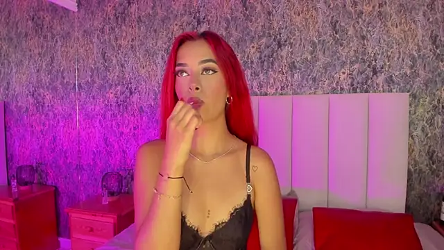 Snapshot of AlannaBlakes chatting on September 28, 2025, 12:28 am AlannaBlakes online show from September 28, 2025, 12:28 am