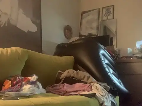 Hothotboyg online show from September 12, 2025, 3:06 am