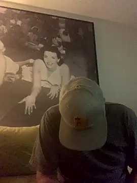 Hothotboyg online show from January 9, 2026, 2:35 pm