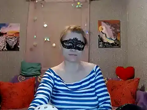 Snapshot of Miss_Nona chatting on April 20, 2026, 10:18 am Miss Nona online show from April 20, 2026, 10:18 am