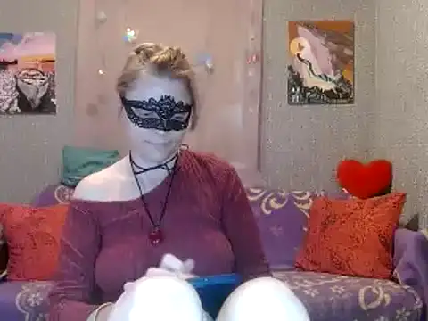 Snapshot of Miss_Nona chatting on April 24, 2026, 9:44 am Miss Nona online show from April 24, 2026, 9:44 am