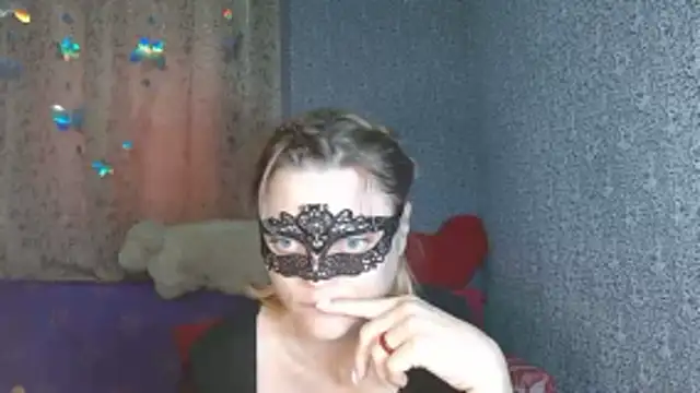 Miss Nona online show from November 2, 2025, 9:25 am