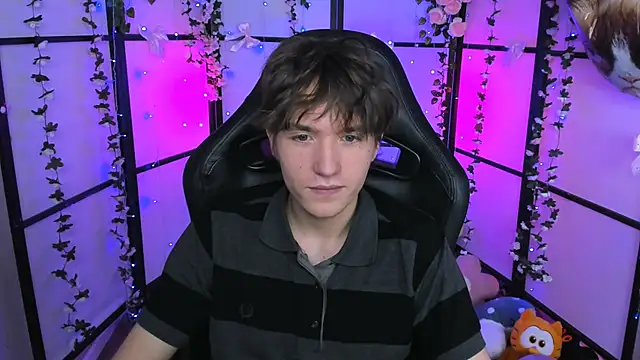 Snapshot of Ethan_Rivers chatting on November 8, 2025, 11:47 am Ethan Rivers online show from November 8, 2025, 11:47 am