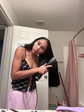 Snapshot of cupcakemia chatting on October 8, 2025, 4:51 pm cupcakemia online show from October 8, 2025, 4:51 pm