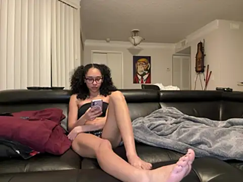 Snapshot of cupcakemia chatting on April 16, 2026, 1:17 am cupcakemia online show from April 16, 2026, 1:17 am