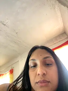 Messy-diana21 online show from November 30, 2025, 8:09 pm