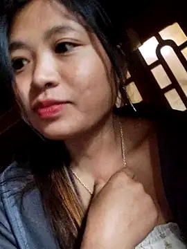 Snapshot of Angela-babyxx chatting on October 28, 2025, 1:50 am Angela-babyxx online show from October 28, 2025, 1:50 am