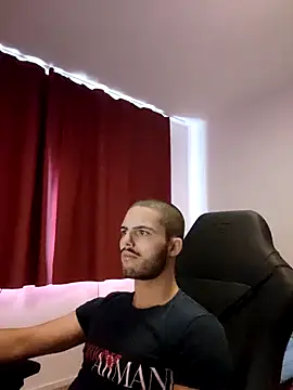 Snapshot of EyesNeverLies chatting on October 6, 2025, 8:48 am EyesNeverLies online show from October 6, 2025, 8:48 am