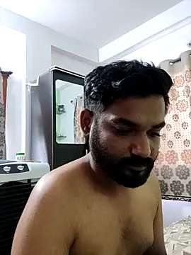 avi007p online show from May 16, 2026, 4:33 am
