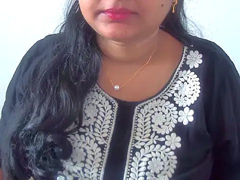 Snapshot of Saniya_K chatting on November 25, 2025, 3:07 am Saniya K online show from November 25, 2025, 3:07 am