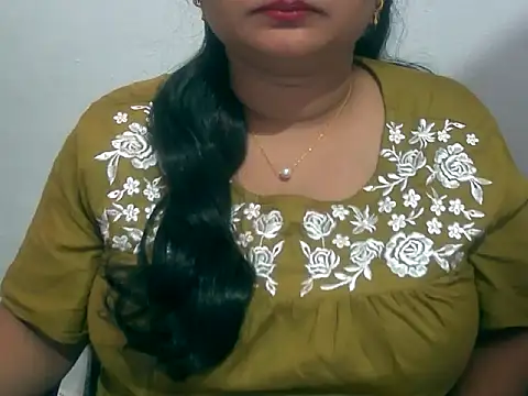 Snapshot of Saniya_K chatting on November 13, 2025, 5:17 pm Saniya K online show from November 13, 2025, 5:17 pm