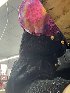 Snapshot of DHJM168 chatting on November 14, 2025, 12:58 am DHJM168 online show from November 14, 2025, 12:58 am